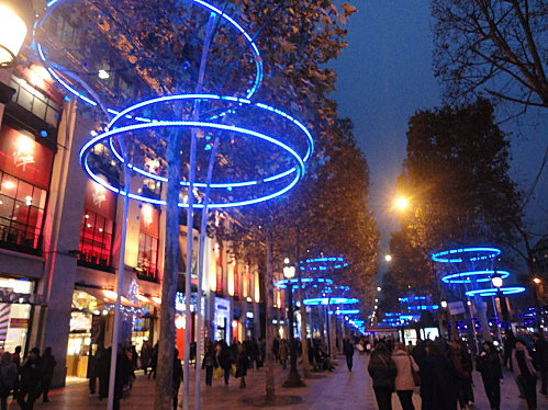 Champs-elysees-bynight-christmas-illuminations 2011-Paris, blogreporter-video