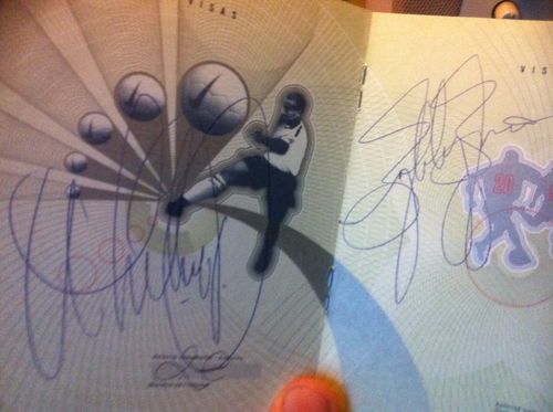 Autograohe Whitney Houston, Bobby Brown, Paris, blogreporter