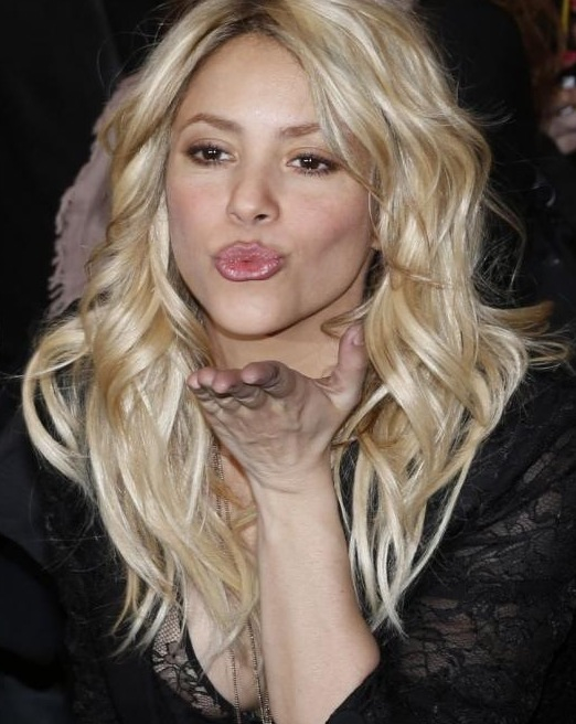 Shakira in Paris for S (Parfum)